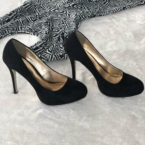 Madden Girl Suede Platform Pump Size 8.5 W